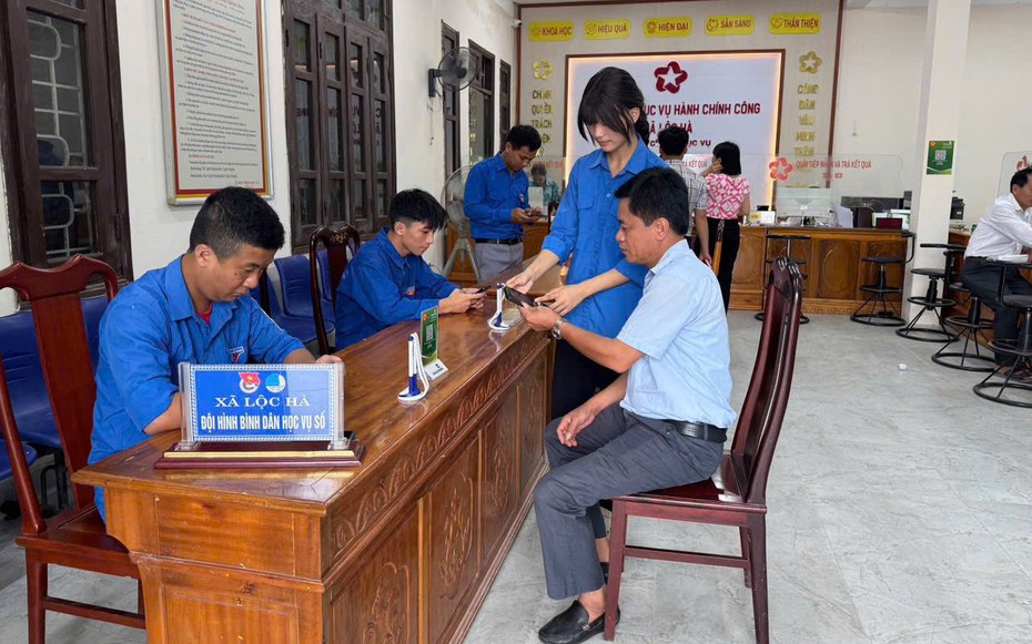 Tuổi trẻ Hà Tĩnh tháo gỡ thách thức, đưa phong trào "Bình dân học vụ số" sang kỷ nguyên chuyển mình