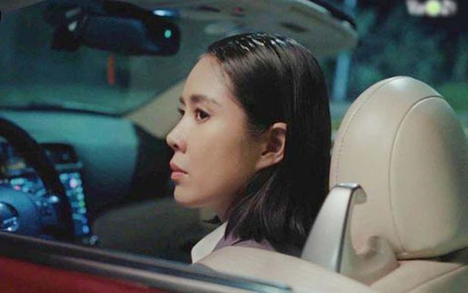 "Chị Hai quốc dân" Lê Phương với diện mạo "đẹp trai" chưa từng thấy