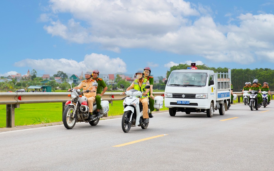 Hà Tĩnh đồng loạt ra quân trấn áp tội phạm, bảo vệ an ninh Đại hội Đảng