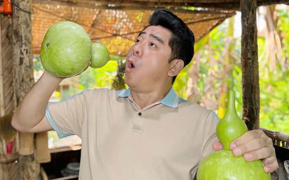 Huỳnh Anh Tuấn bất ngờ xuất hiện sau đột quỵ với hình ảnh khiến khán giả xúc động
