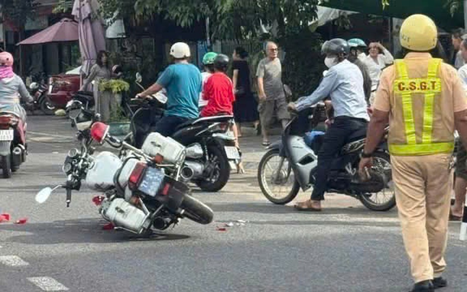 Bắt người đàn ông tấn công CSGT sau khi gây tai nạn rồi bỏ trốn