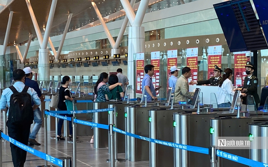 Nhiều hãng máy bay chuyển toàn bộ hoạt động sang nhà ga T3 Tân Sơn Nhất