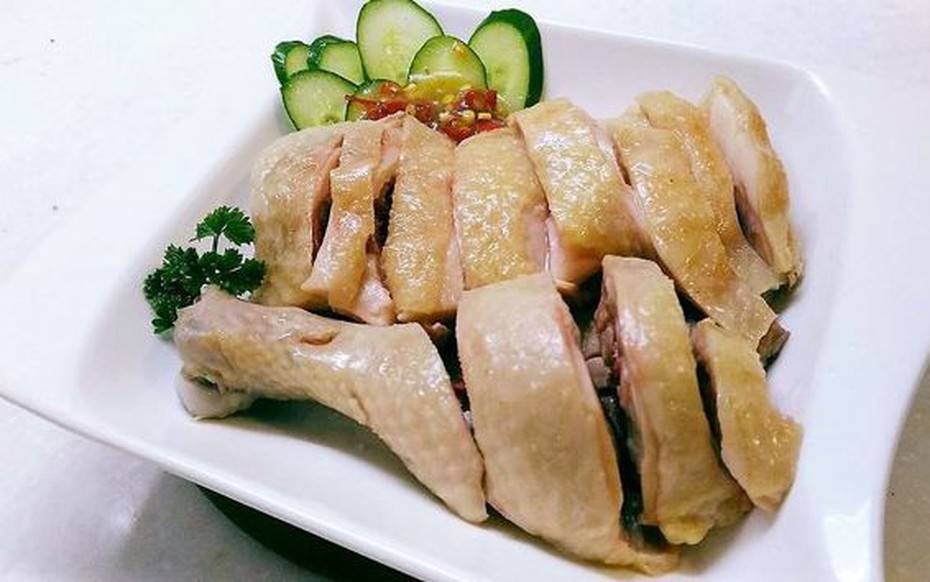 Nam thanh niên 28 tuổi tử vong sau khi ăn thịt gà