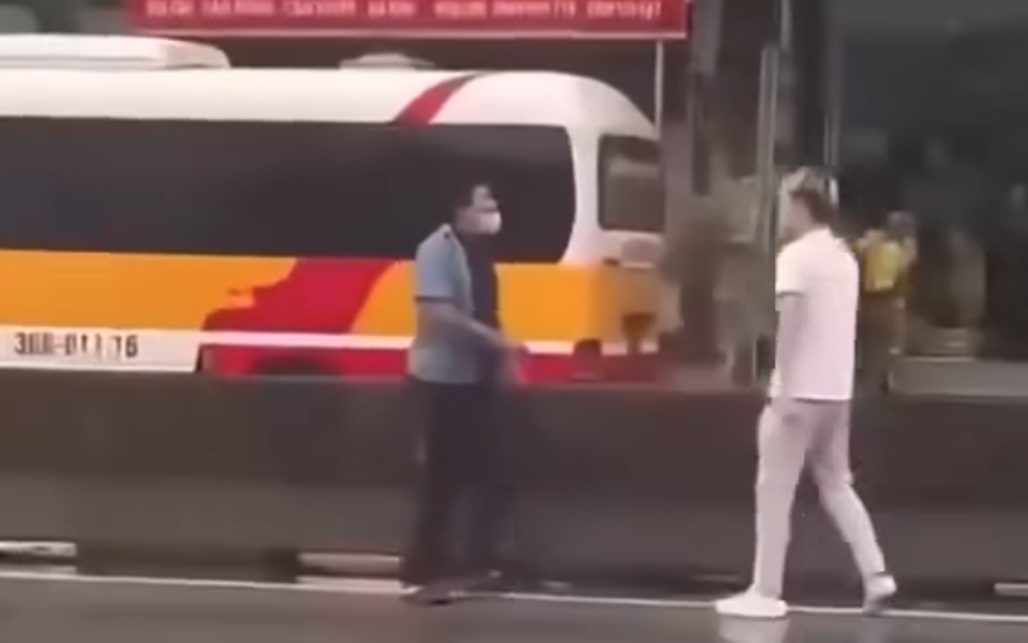 Hà Tĩnh: Công an vào cuộc vụ tài xế xe buýt rượt hành khách trên đường