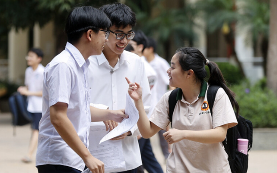 Điểm chuẩn đại học 2025: Lộ diện danh sách trường công bố sớm vào ngày mai