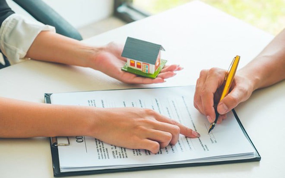 Hợp đồng chuyển nhượng nhà đất không công chứng vẫn được công nhận trong trường hợp nào?