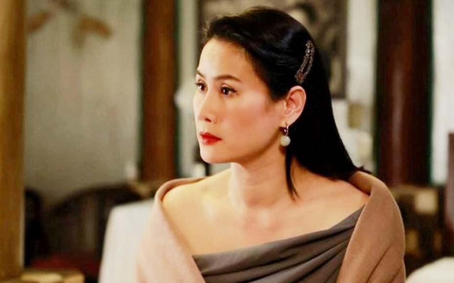 "Ác nữ màn hình": U50 là mẹ đơn thân nuôi 2 con, sống trong biệt thự 4 tầng khang trang