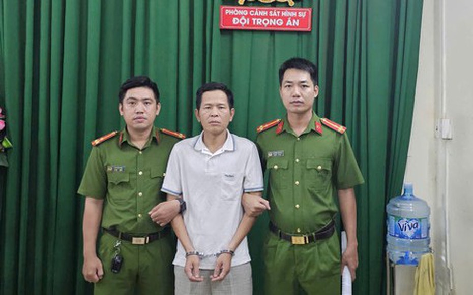 Bắt 1 giám đốc ngân hàng liên quan đường dây tín dụng đen của "má Hạnh"