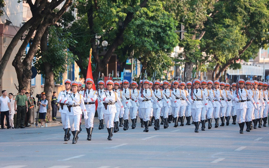 Phương án luồng, cấm đường ngày 24/8 để tổng hợp luyện diễu binh, diễu hành