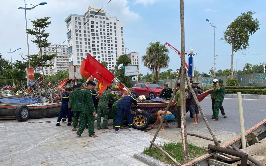 Thanh Hóa: 100% tàu thuyền đã tránh trú bão an toàn, cưỡng chế di dời khi cần thiết