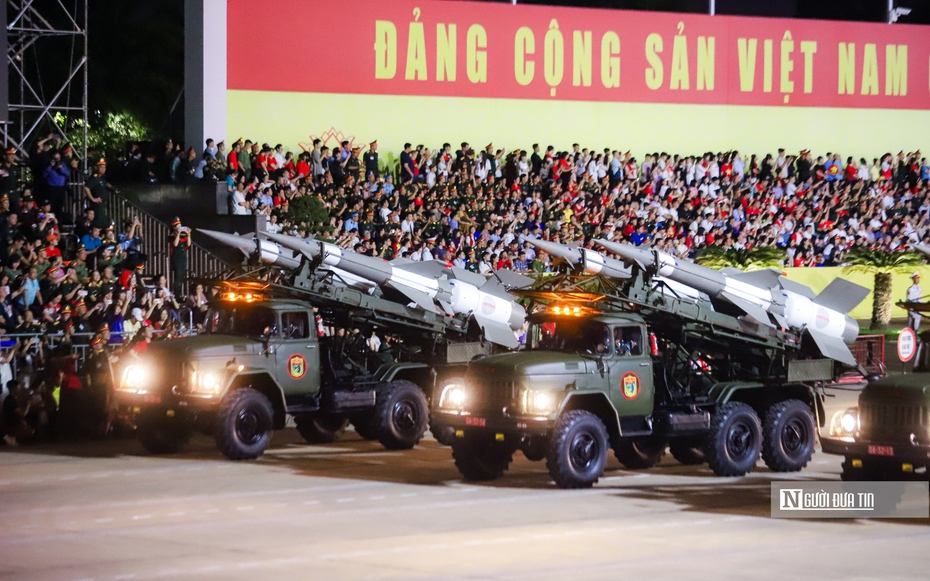 Cận cảnh tổ hợp tên lửa "Made in Vietnam"