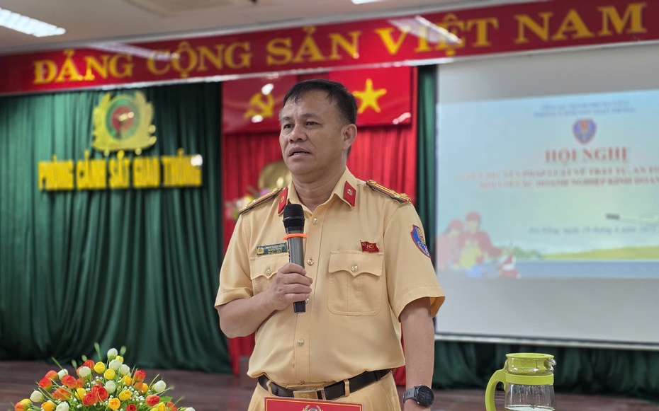 Đà Nẵng đối thoại, tăng cường kiểm tra xử lý xe chở khách vi phạm