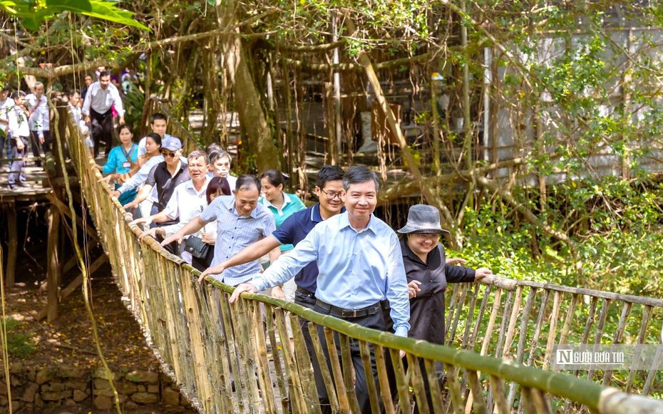 Chủ tịch UBND tỉnh Đắk Lắk khảo sát thực tế tại điểm du lịch nổi tiếng