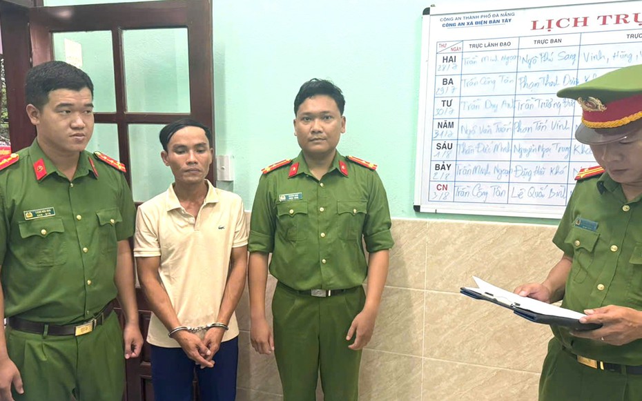 Bắt nghi phạm đột nhập bưu điện trộm tài sản trong đêm