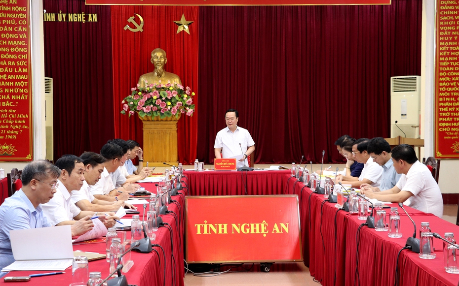 Chống lãng phí khâu tổ chức đại hội, có lẽ nên làm sớm hơn?