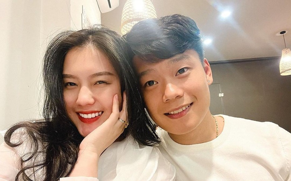 Hậu vệ Thành Chung vừa hoàn thành căn biệt thự bạc tỷ hiện đại, sang trọng