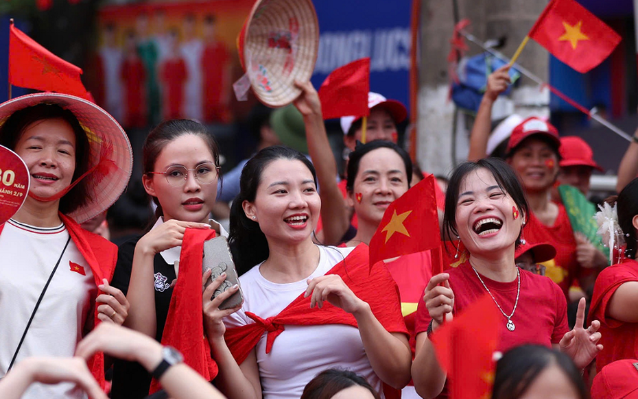 Bản tin 2/9: Hơn 10.000 tỷ đồng quà 2/9 đã được giải ngân