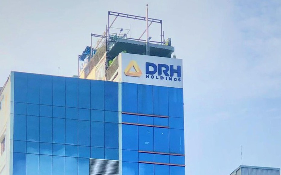 HoSE cảnh báo nguy cơ hủy niêm yết bắt buộc với cổ phiếu DRH Holdings