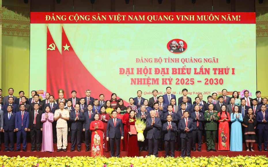 Quảng Ngãi kiện toàn nhân sự chủ chốt tại Đại hội Đảng bộ tỉnh lần thứ I