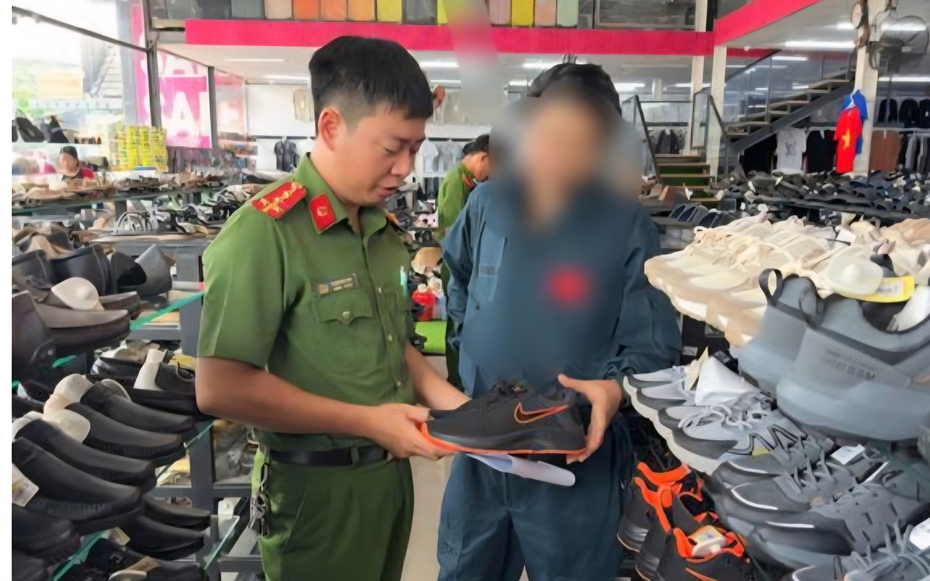 2 cơ sở kinh doanh ở Đồng Nai bị phát hiện bày bán hàng hóa không nguồn gốc