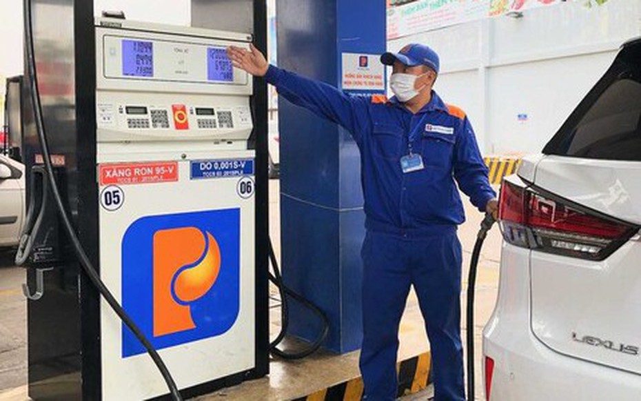 Giá xăng giảm sau 3 lần tăng liên tiếp