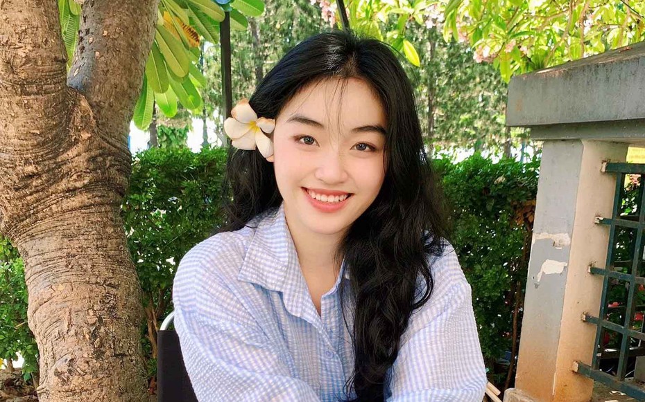 Ngắm nhan sắc đời thường xinh đẹp của tân Hoa hậu Hoà bình Việt Nam