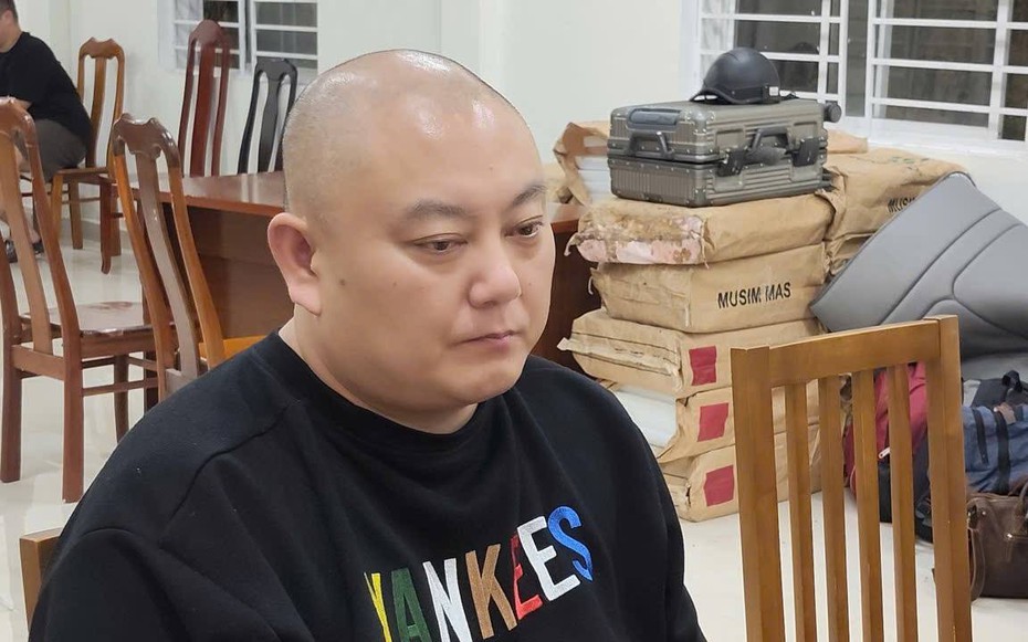 Thua bạc, 2 du khách bị nhóm người khống chế, đòi nợ “cắt cổ”