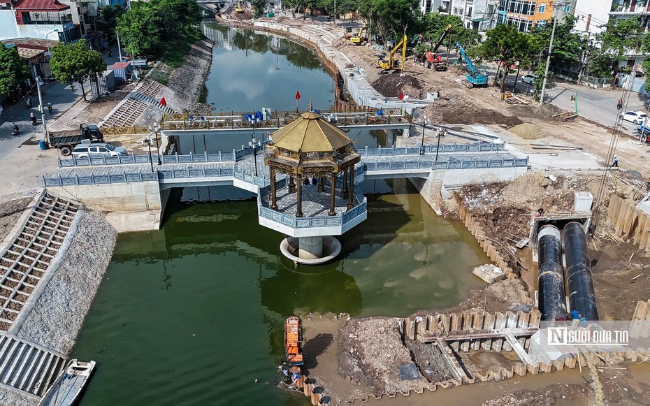Hà Nội: Hình ảnh mới nhất của đập dâng trên sông Tô Lịch