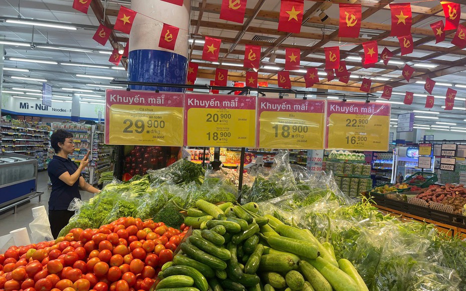 Hàng trăm đặc sản Hà Tĩnh "lên sàn", nâng tầm thương hiệu địa phương