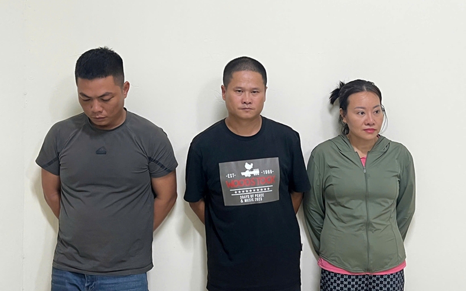 Bắt khẩn cấp nhóm dùng xe bồn xả thải bể phốt xuống sông Tô Lịch gây ô nhiễm nghiêm trọng