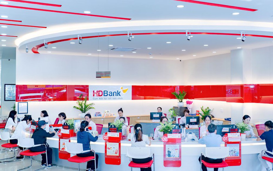 Cổ phiếu HDB bùng nổ, đóng cửa tăng trần giữa kỳ vọng mới từ thị trường tài sản số