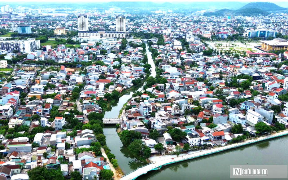 VIDEO: Hồi sinh con kênh "đen" ở Huế