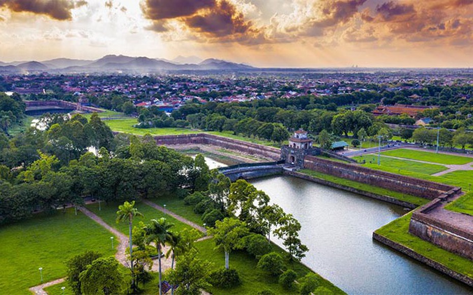 Huế thí điểm dùng thuyền điện tham quan hệ thống thuỷ đạo cổ