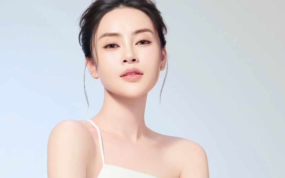 Hoa hậu Lý Kim Thảo chính thức bước sang vai trò mới, rẽ hướng kinh doanh