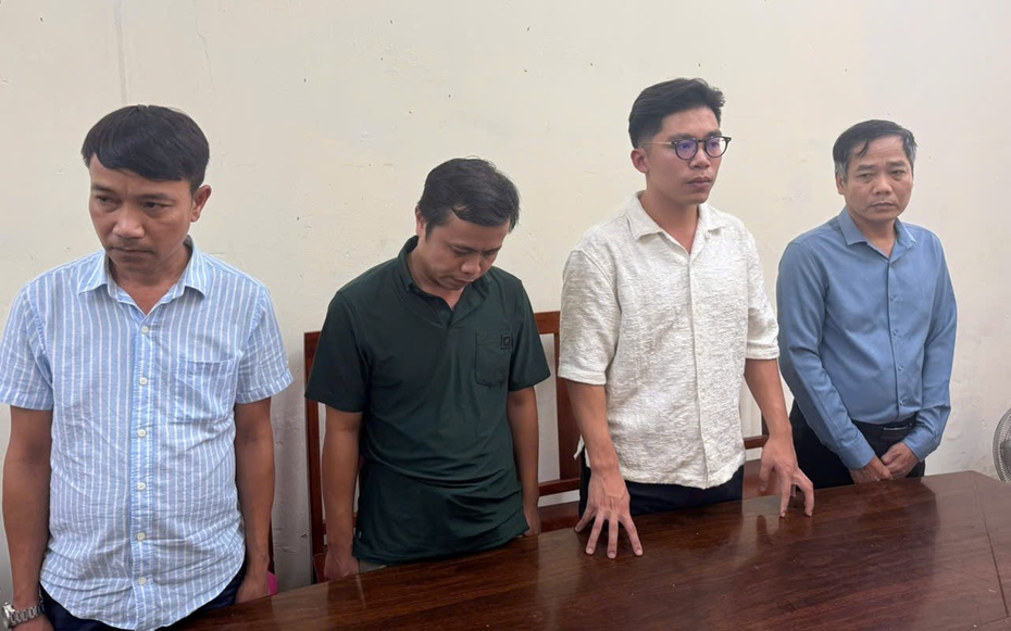 Khởi tố 4 người thông đồng nâng giá đấu giá mỏ cát ở Đà Nẵng