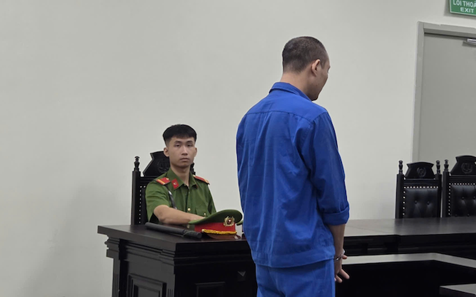 Tự sát hụt sau khi dùng dao tấn công người "đầu ấp tay gối", gã đàn ông nhận án phạt thích đáng