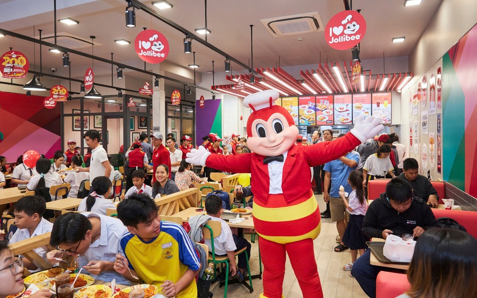 "Đại gia" gà rán Jollibee thắng lớn tại Việt Nam