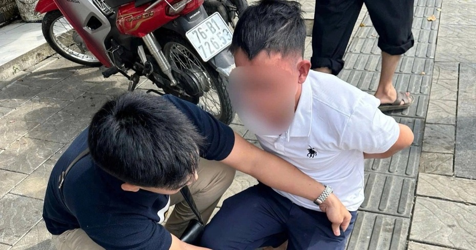 Nữ sinh viên "sập bẫy" kẻ lừa đảo giả danh cán bộ trường đại học