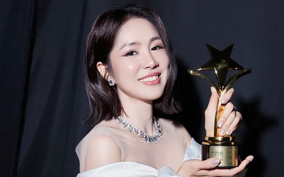 "Chị hai quốc dân" Lê Phương đón tin vui ở tuổi trung niên