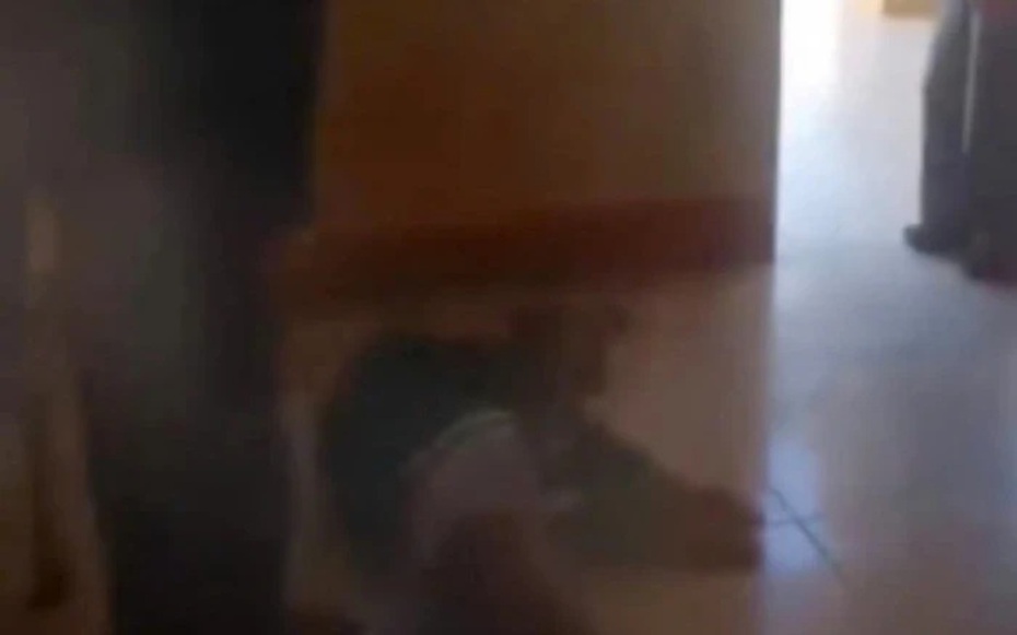 Lào Cai một nữ sinh lớp 6 bị bạn đánh ngay trong phòng học 