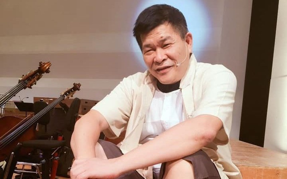 Trắng tay vì món nợ hàng trăm tỷ đồng, nam nghệ sĩ hàng đầu showbiz vất vả mưu sinh