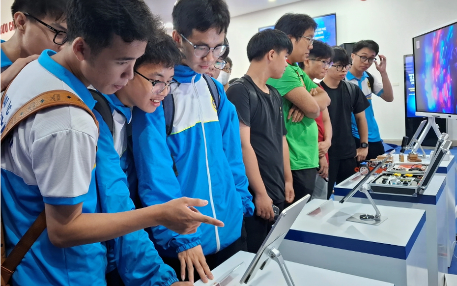 Bỏ quy đổi IELTS, trường đại học đầu tiên điều chỉnh phương thức xét tuyển