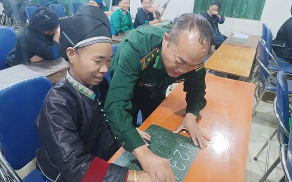 Những "học trò" đặc biệt và hành trình "gieo chữ" thầm lặng ở miền biên viễn