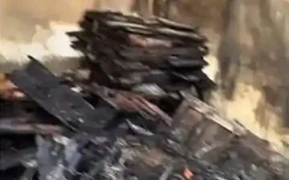 Ngủ quên khi nấu ăn, người đàn ông sốc nặng khi thấy cảnh tượng "nổi da gà" trong nhà