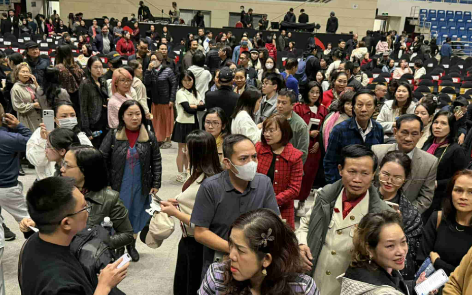 Bài học rút ra sau show "Về đây bốn cánh chim trời" bị hủy đột ngột trong đêm diễn