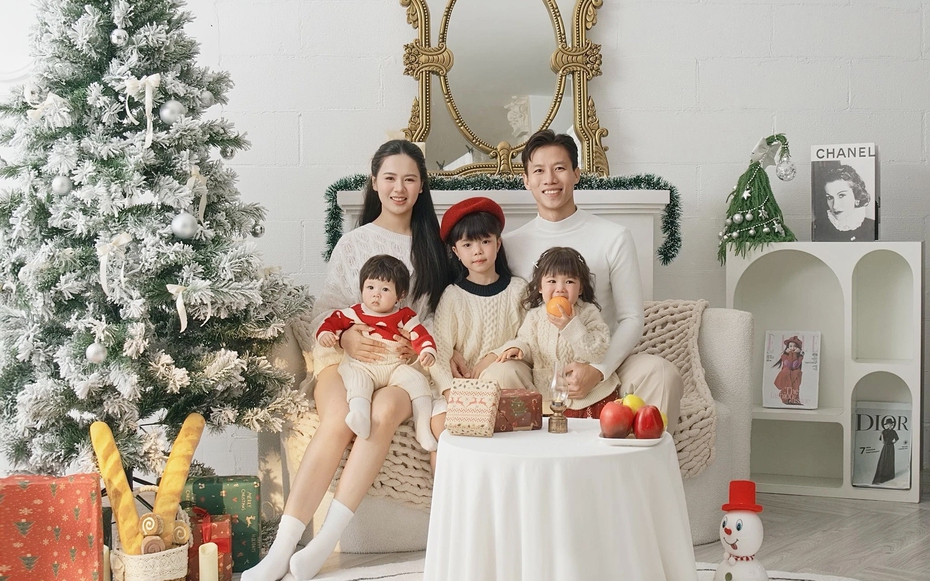 10 năm bên nhau của đội trưởng tuyển Việt Nam Quế Ngọc Hải và cựu hoa khôi Đại học Vinh