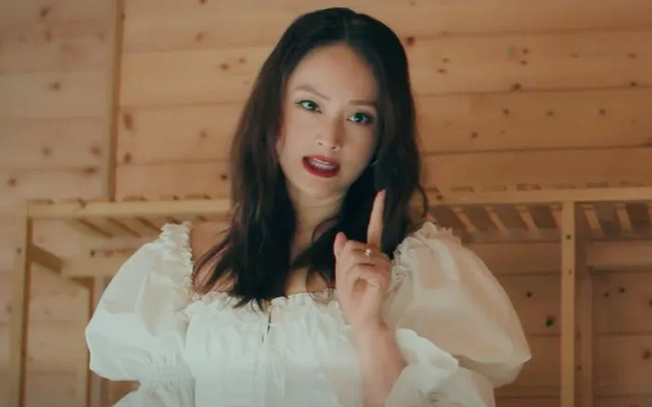 Diễn viên Lan Phương bước ra khỏi "vùng an toàn" với màu sắc mới