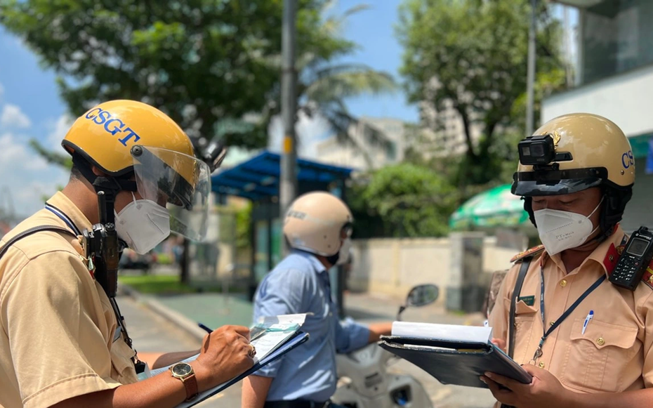 Từ năm 2026: Vợ chồng, anh em đi xe của nhau có bị phạt lỗi “không chính chủ”?