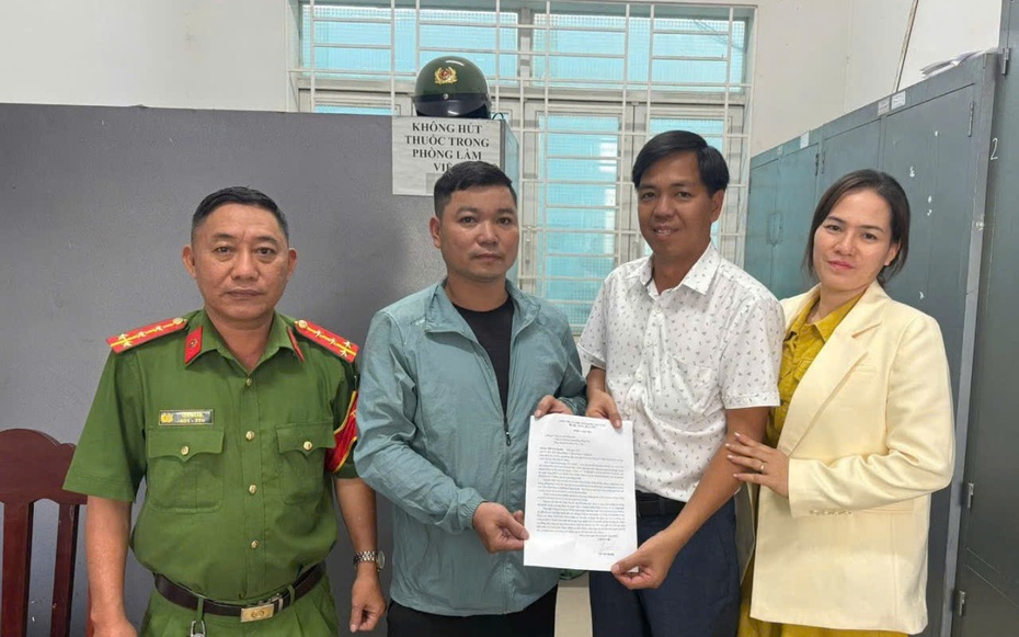 Nhận gần nửa tỷ đồng chuyển nhầm, người đàn ông chọn sự tử tế để... "ngủ ngon"