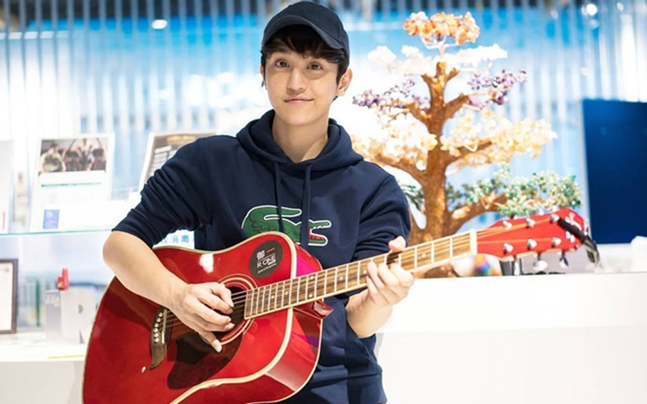 Nam ca sĩ 9X điển trai vừa bị bắt là ai?